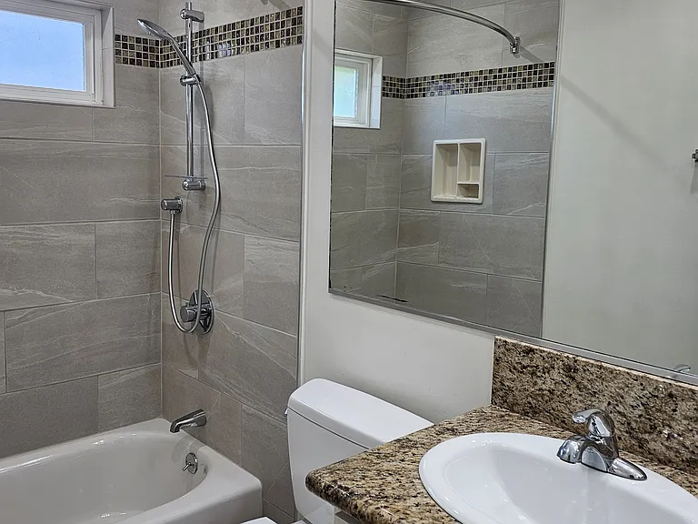 8428 Amigo Ave #12 — Photo 11