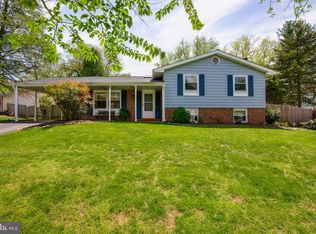 11340 Rambling Rd, Gaithersburg, MD 20879