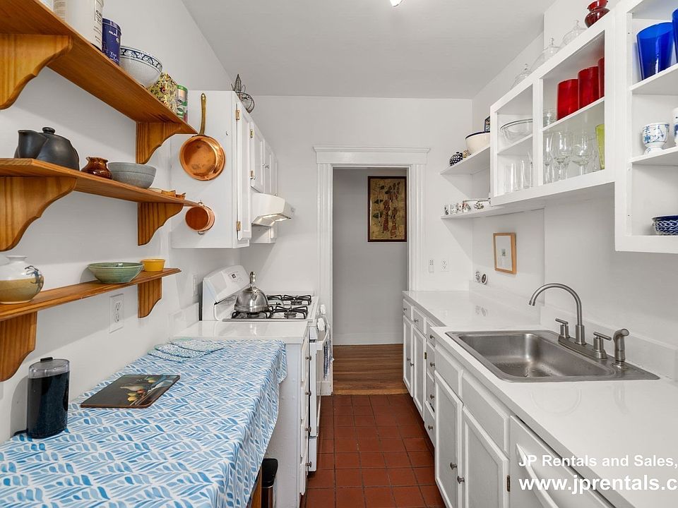 1st image of 335 S Huntington Ave APT 12