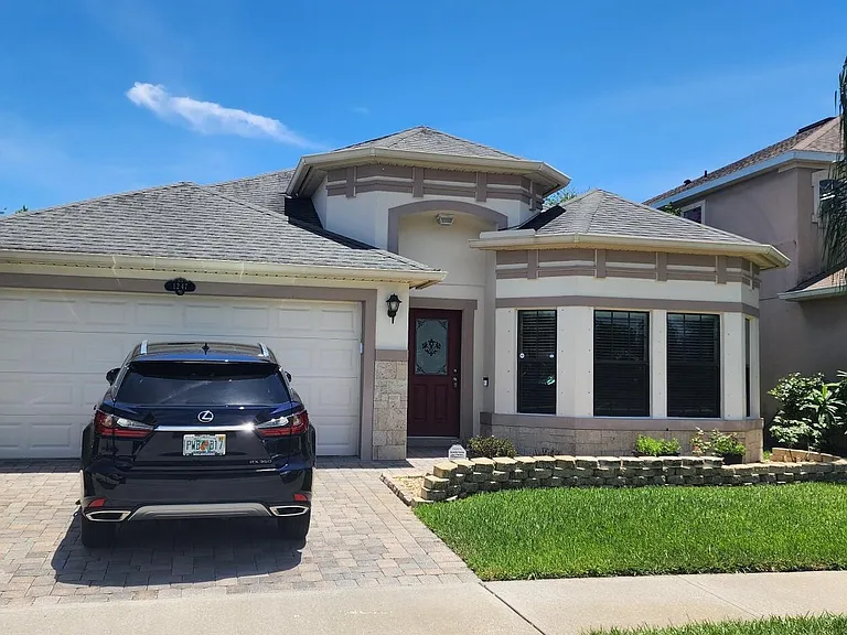 1247 Donegal Dr — Photo 1