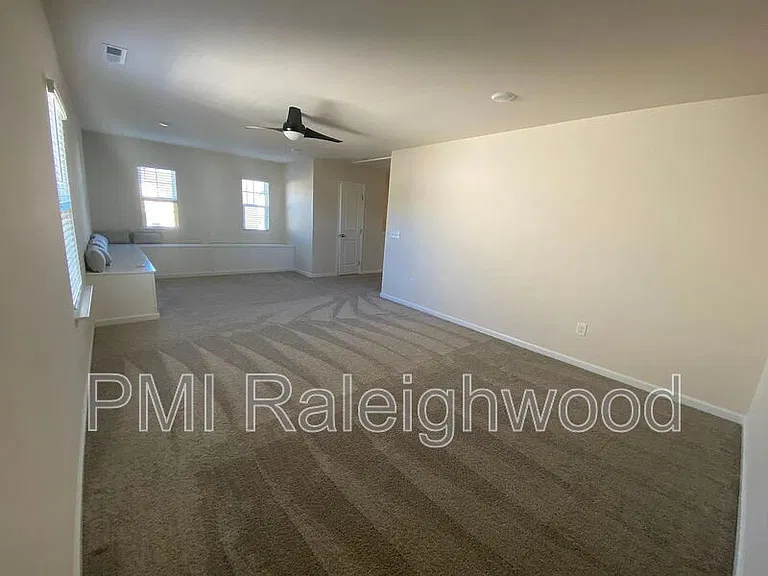 2124 Fox Chapel Pl — Photo 19