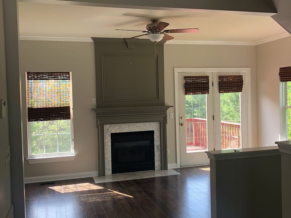 1st image of 685 Huffine Manor Cir