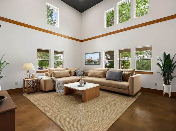 603 Mackies Way, Sandpoint, ID 83864
