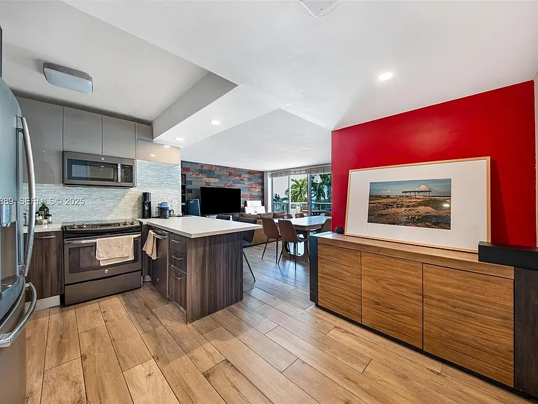1541 Brickell Ave — Photo 18