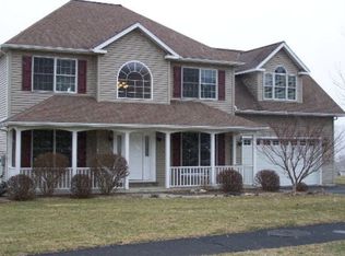 3390 Fieldstone Ln, Painted Post, NY 14870