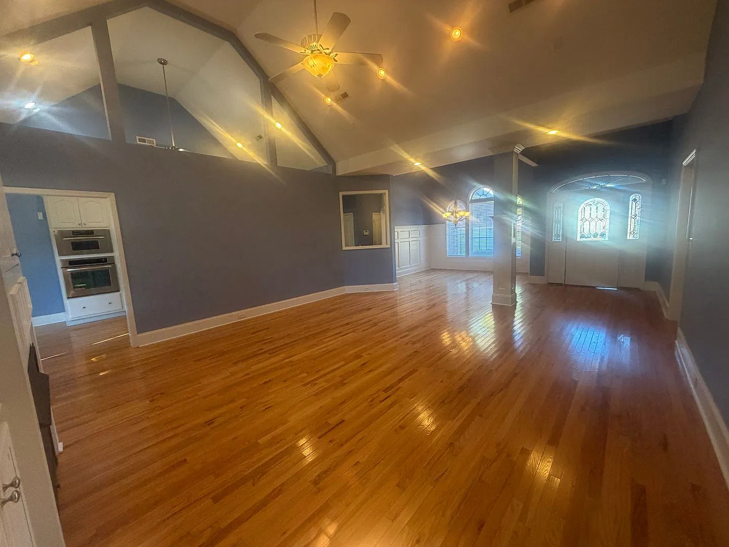 2100 Harborview Drive — Photo 4