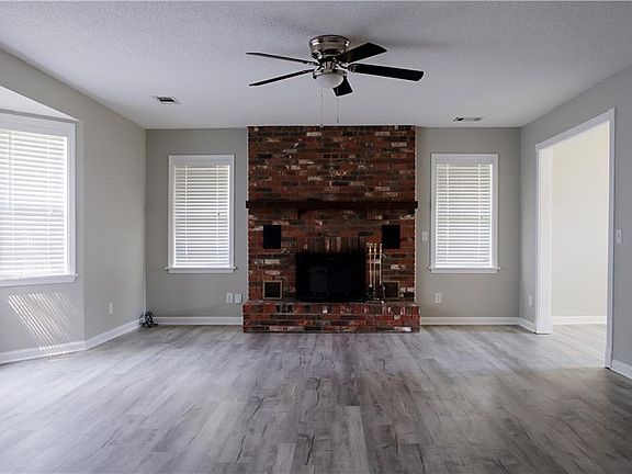 3rd image of 216 Cannon St
