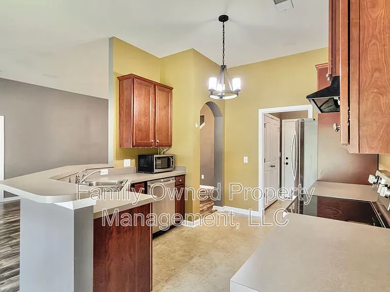 266 Mayfield Dr — Photo 13