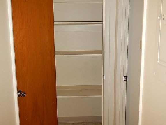 5th image of 220 S 30th St APT D