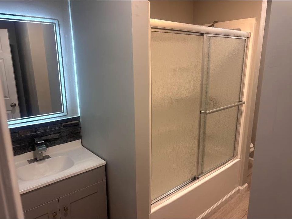 2nd image of 2302 Benders Dr