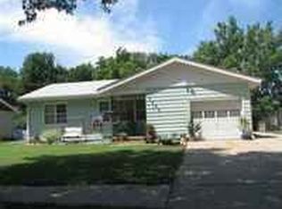 2032 Edward St, Salina, KS 67401