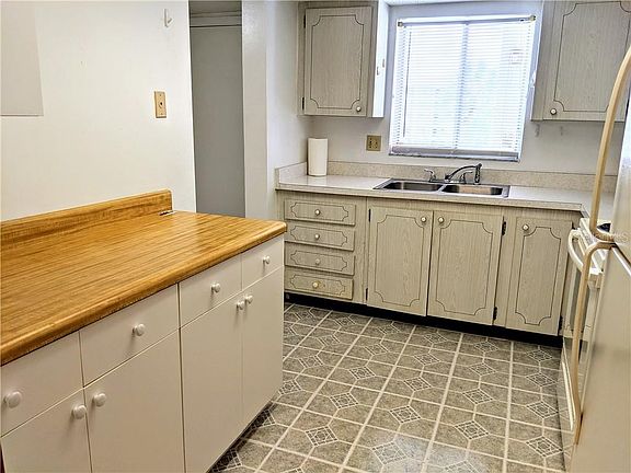 2nd image of 3622 Lake Bayshore Dr #K-302