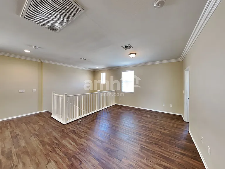 7585 Engleberg Ave — Photo 11