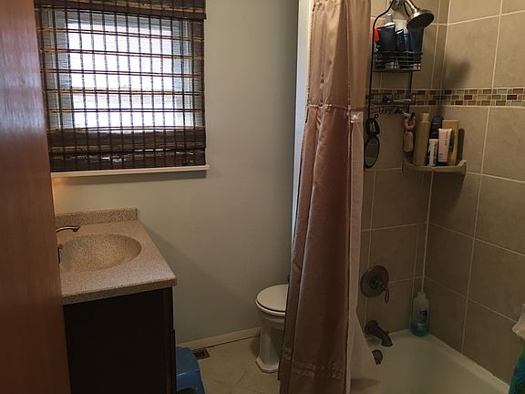 2nd image of 1740 Mariposa Blvd