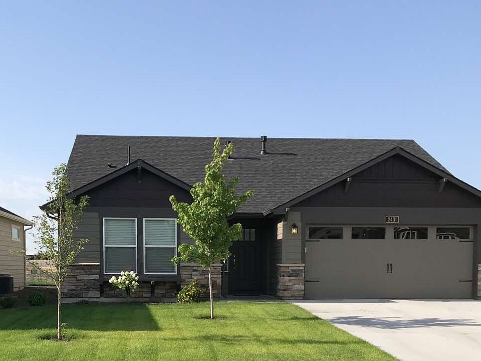 1st image of 2431 W Foxglove Dr