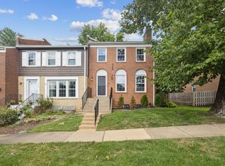 2460 Windbreak Dr, Alexandria, VA 22306