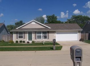 506 S Sunny Ln, Urbana, IL 61802