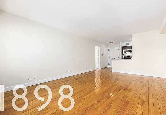 2nd image of 135 W 96th St APT 4G