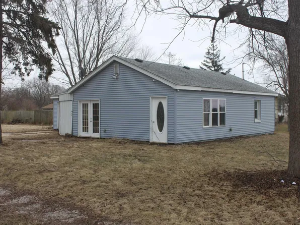 407 Jackson St, Hillsdale, IL 61257