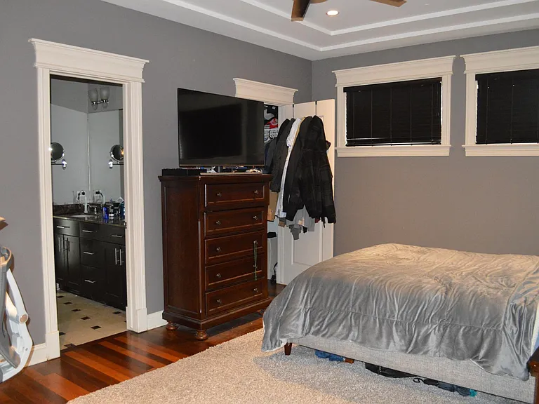 3307 N Sheffield Ave #1 — Photo 13