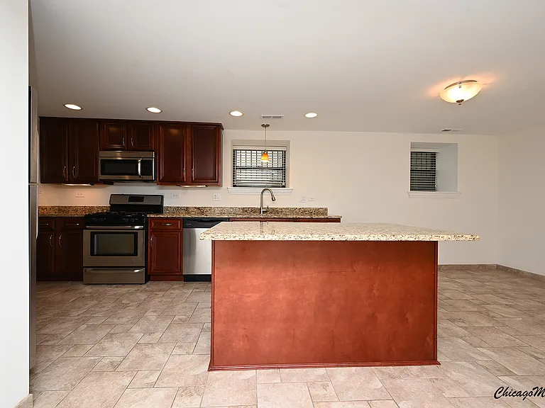 18 W Chestnut St #BR — Photo 10