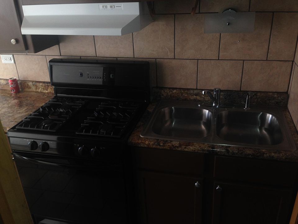 1st image of 626 Sibley Blvd