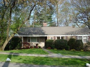 85 Allendale Dr, Rye, NY 10580