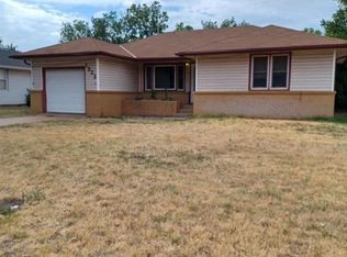 1322 W Thompson Ave, Enid, OK 73703