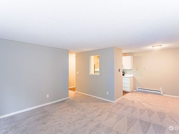 4th image of 4501 Grandview Drive W #T215