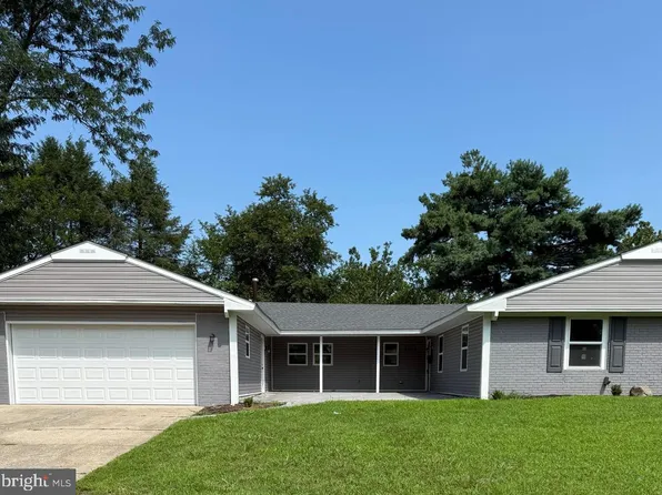 51 Club House Dr, Willingboro, NJ 08046