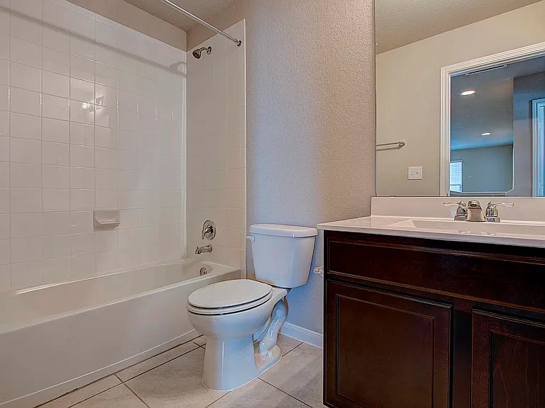 10404 Hatton Ln — Photo 22
