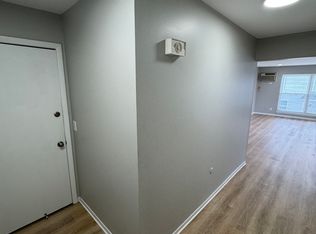 61225 Eleven Mile Rd #7, South Lyon, MI 48178