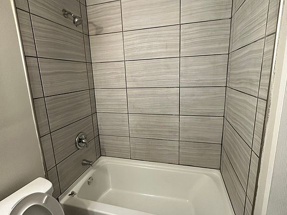 4th image of 3963 Aspen Way