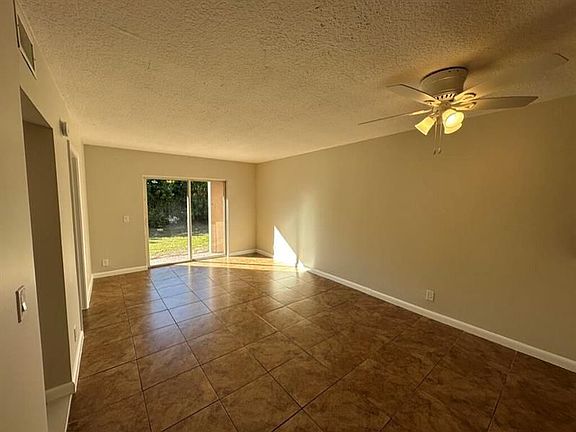 3rd image of 2109 SE 3rd St APT A