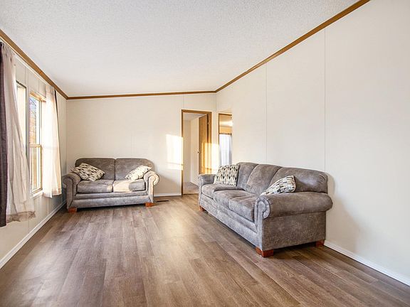 5th image of 56862 Burbank St