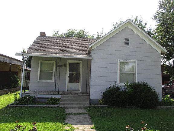 2nd image of 205 Janett St