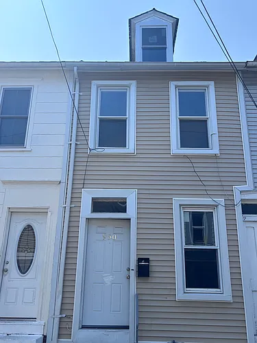 950 North St Photo 1
