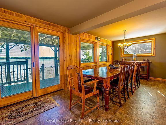 2nd image of 584 Warner Bay Rd