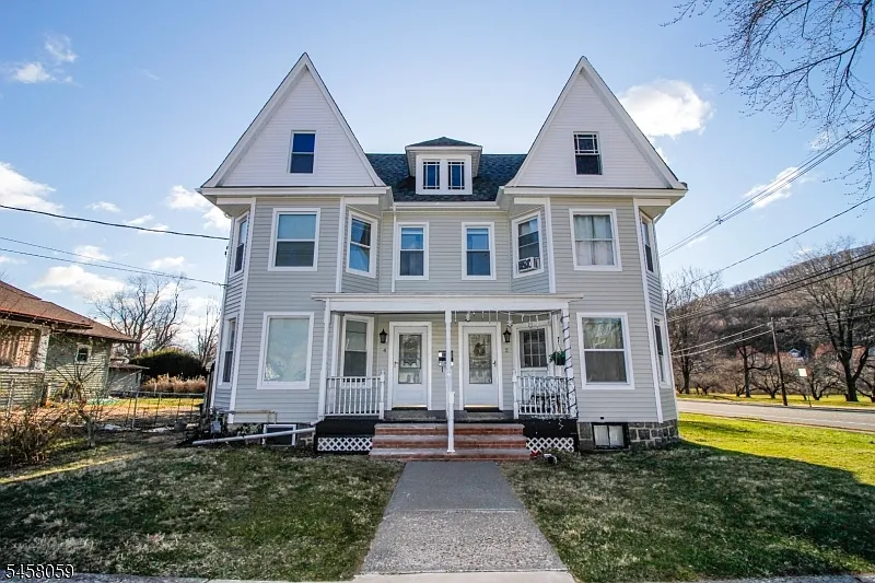 24 Baker Ave