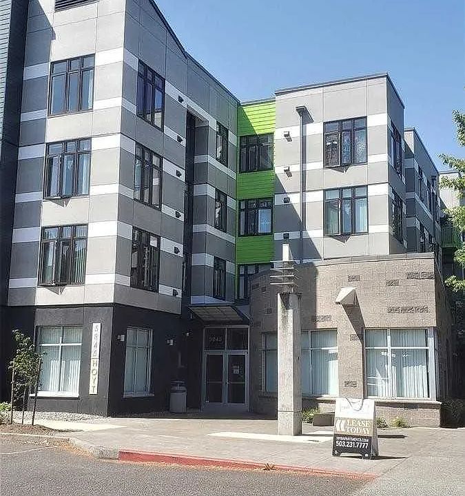 1st image of 5845 NE Hoyt St APT 311
