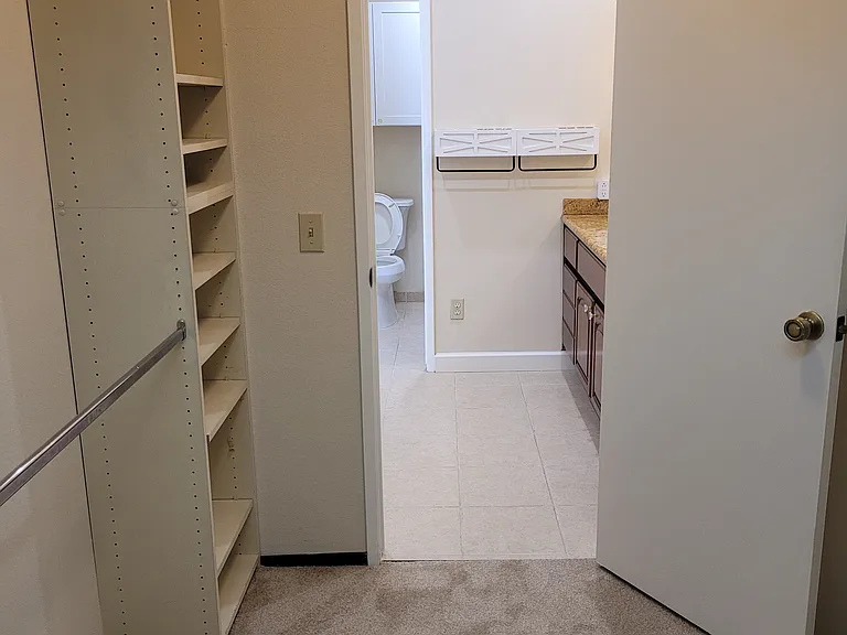 284 Crown Cir — Photo 39