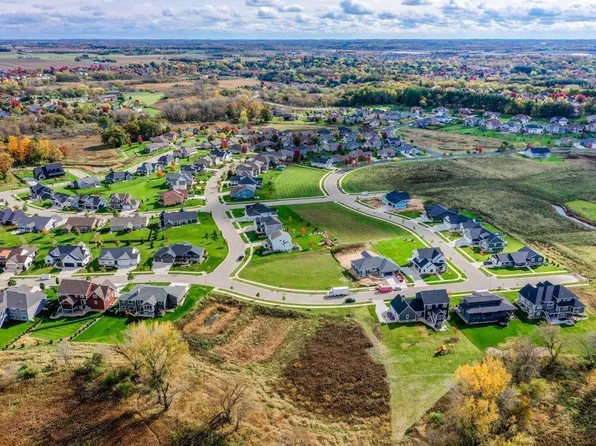 L213 Autumn Blaze Trail #213, Deforest, WI 53532