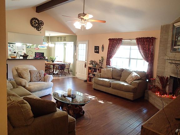 3rd image of 10451 Alcott Dr