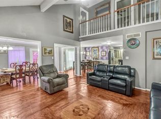 2723 Holly Springs Dr, Pearland, TX 77584