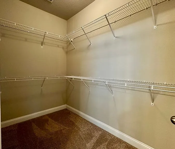 319 Greenway Ln — Photo 19