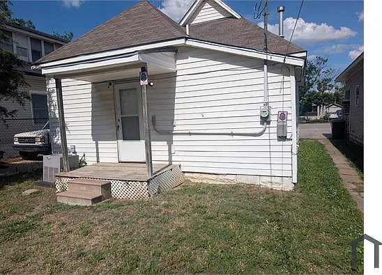 1531 S Main St — Photo 12