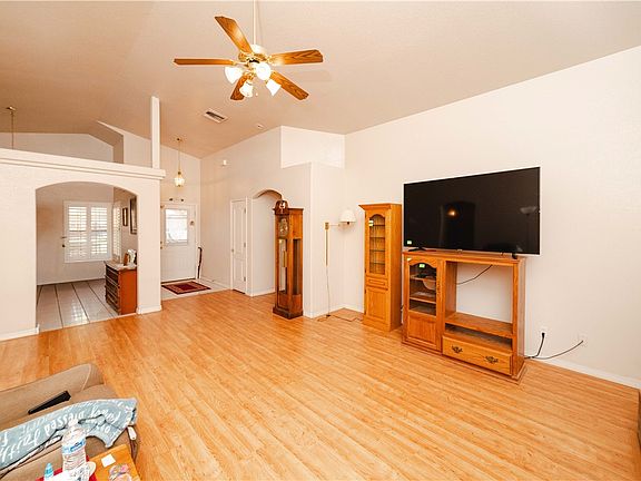 5th image of 3847 E Potter Avenue