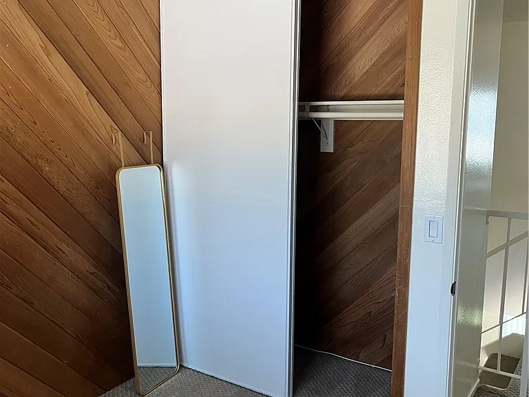 1063 Canyon Spring Ln — Photo 16