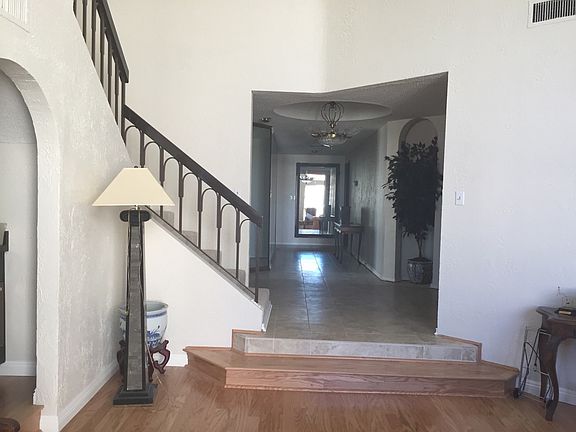 3rd image of 5255 Zelzah Ave APT 301