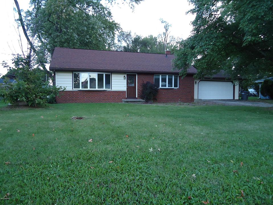 1st image of 700 Lancashire Dr